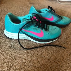 nike zoom structure 17 women's